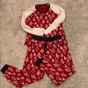 Burts Bees women’s holiday PJ set